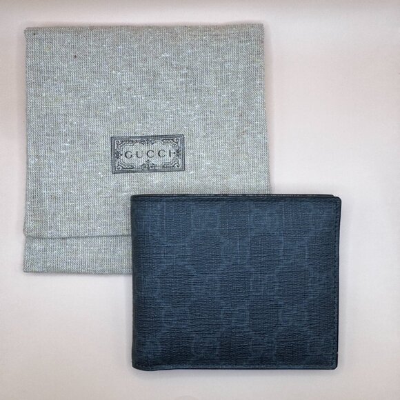 SOLD!!! Gucci GG Emblem Bifold Wallet in black - Picture 1 of 15